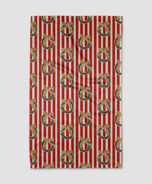 Red Wreaths Geometry Towel