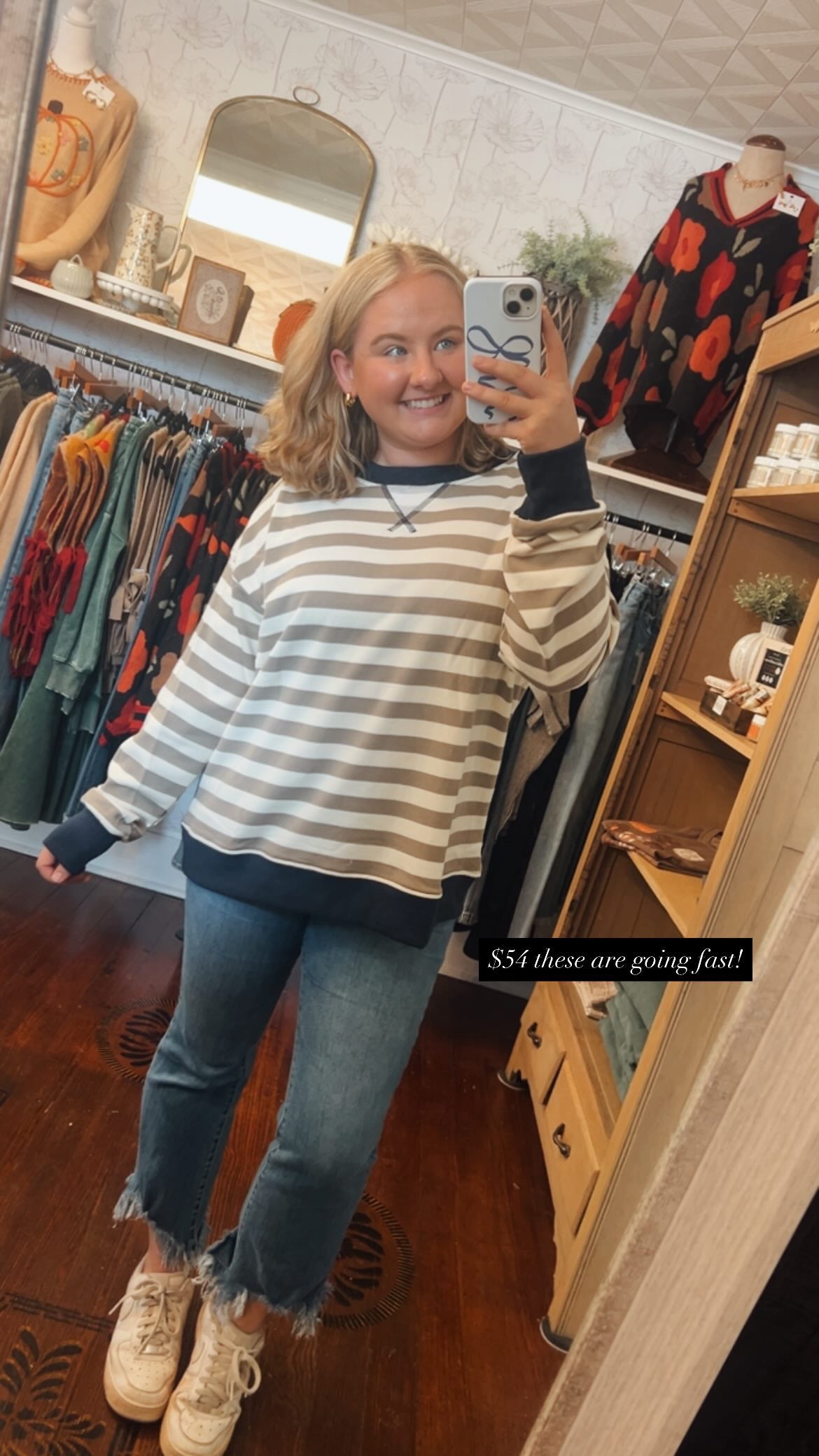 Stripe Contrast Pullover